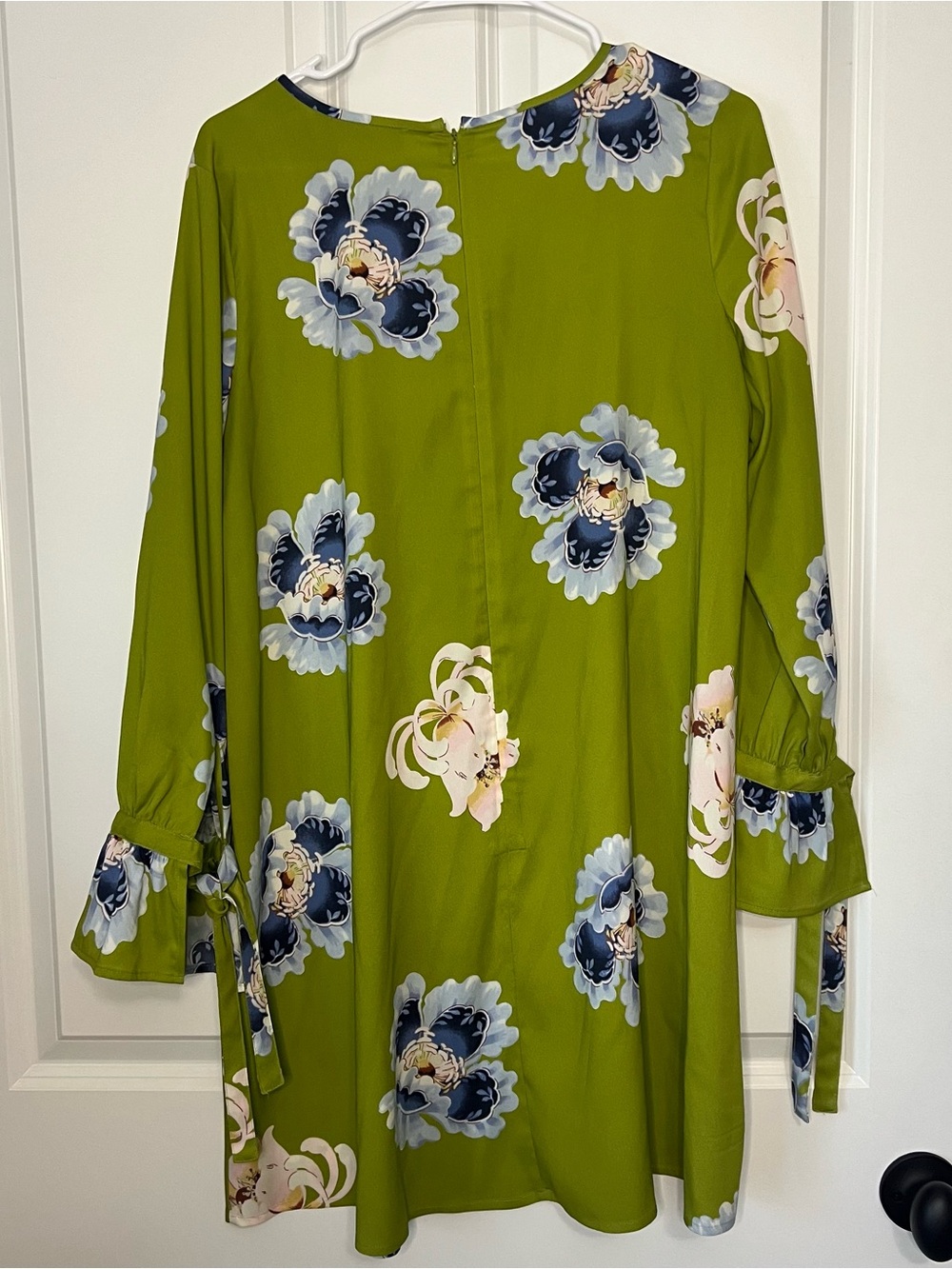 LOFT Green Floral Dress with Blue Accents - Picture 4 of 5